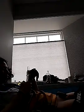 Snapshot of LiverandBrat77 chatting on 02/08/25, 03:31 LiverandBrat77 online show from 02/08/25, 03:31