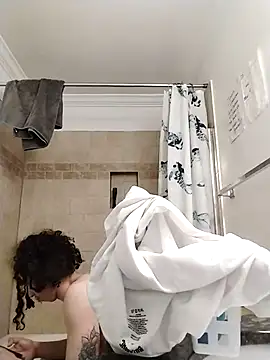 Snapshot of LiverandBrat77 chatting on 03/11/25, 01:45 LiverandBrat77 online show from 03/11/25, 01:45