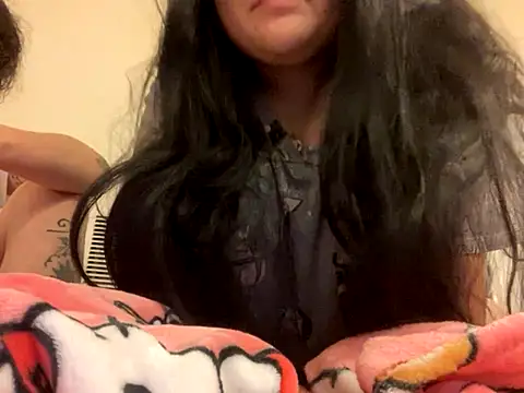 Snapshot of LiverandBrat77 chatting on 11/12/25, 03:51 LiverandBrat77 online show from 11/12/25, 03:51