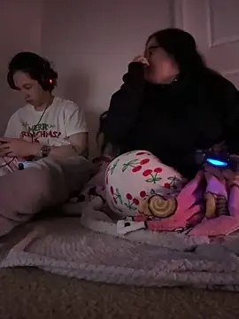 LiverandBrat77 online show from 02/11/26, 11:10