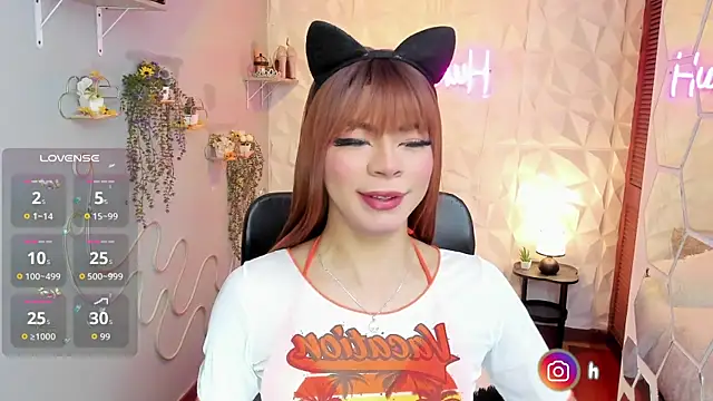 hurrencam online show from 11/03/25, 01:12