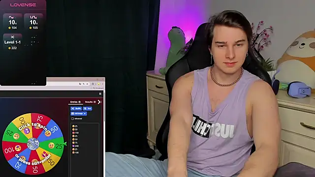 Snapshot of Vincent_Strong chatting on 11/15/25, 08:33 Vincent Strong online show from 11/15/25, 08:33