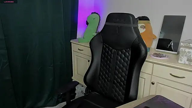 Vincent Strong online show from 02/15/26, 08:57