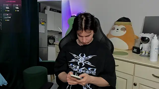 Vincent Strong online show from 04/11/26, 09:35