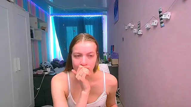   Aphrodita  wow   online show from 03/22/25, 12:25