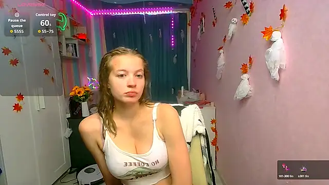   Aphrodita  wow   online show from 10/24/25, 05:59