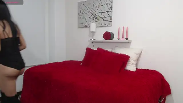 sofia perez    online show from 03/26/26, 07:30