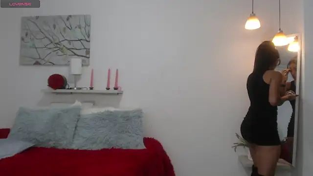 sofia perez    online show from 05/27/26, 07:55
