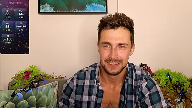 Snapshot of Promethe_us chatting on 02/08/25, 12:17 Promethe us online show from 02/08/25, 12:17