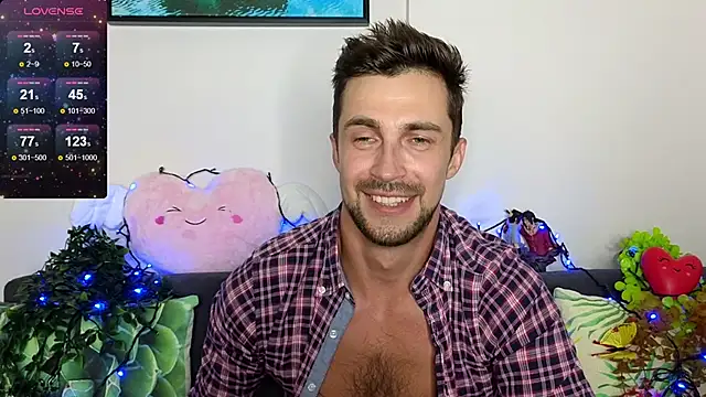 Snapshot of Promethe_us chatting on 02/13/25, 04:50 Promethe us online show from 02/13/25, 04:50