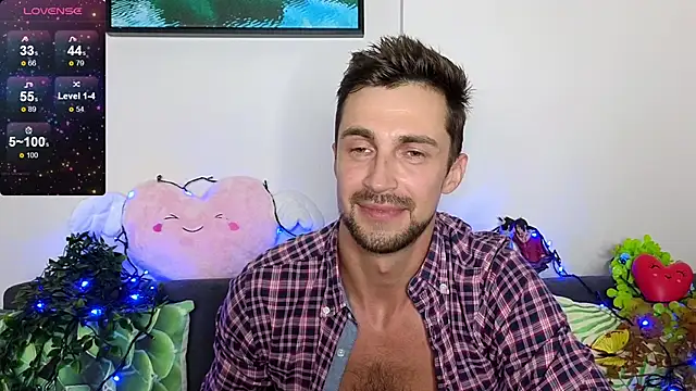 Snapshot of Promethe_us chatting on 02/14/25, 04:20 Promethe us online show from 02/14/25, 04:20