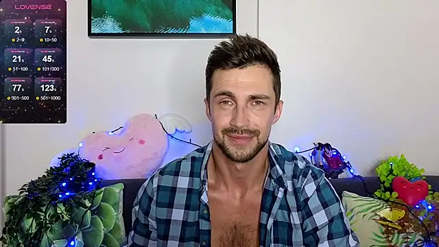 Snapshot of Promethe_us chatting on 02/16/25, 03:05 Promethe us online show from 02/16/25, 03:05