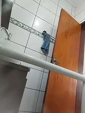 Snapshot of jeff_nino chatting on 11/24/25, 01:11 jeff nino online show from 11/24/25, 01:11