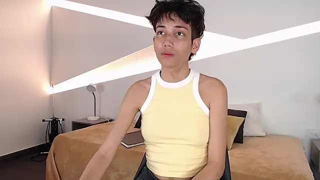 Snapshot of hot_little_bunny chatting on 02/04/25, 09:20 hot little bunny online show from 02/04/25, 09:20