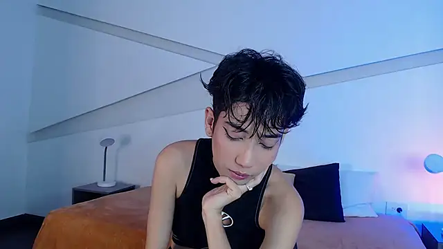 Snapshot of hot_little_bunny chatting on 02/19/25, 08:31 hot little bunny online show from 02/19/25, 08:31