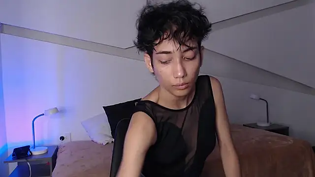 Snapshot of hot_little_bunny chatting on 03/05/25, 08:32 hot little bunny online show from 03/05/25, 08:32