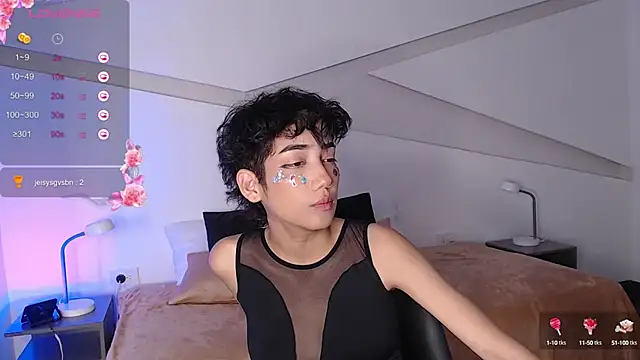 Snapshot of hot_little_bunny chatting on 03/05/25, 11:38 hot little bunny online show from 03/05/25, 11:38