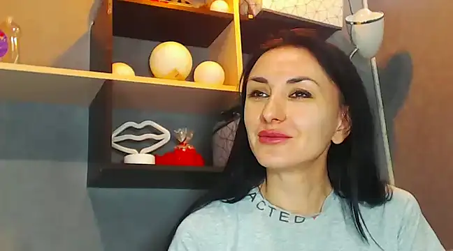 Snapshot of Siaconna chatting on 01/25/25, 10:08 Siaconna online show from 01/25/25, 10:08