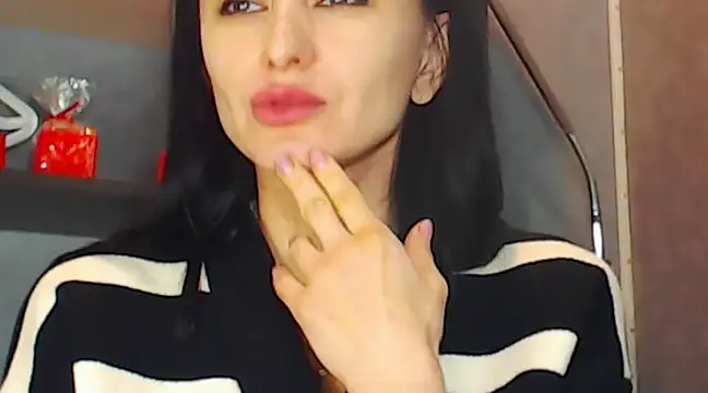 Snapshot of Siaconna chatting on 02/12/25, 09:42 Siaconna online show from 02/12/25, 09:42