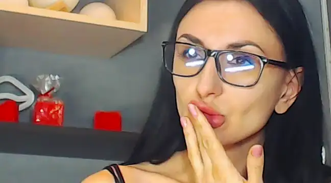 Snapshot of Siaconna chatting on 02/17/25, 09:03 Siaconna online show from 02/17/25, 09:03