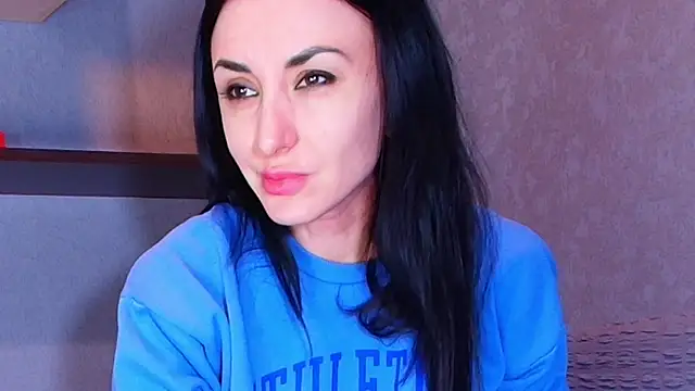 Snapshot of Siaconna chatting on 03/03/25, 06:26 Siaconna online show from 03/03/25, 06:26