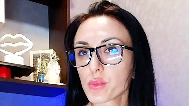 Snapshot of Siaconna chatting on 09/15/25, 06:13 Siaconna online show from 09/15/25, 06:13