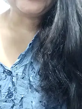 Snapshot of Doll_Nepali chatting on 12/22/24, 01:23 Doll Nepali online show from 12/22/24, 01:23