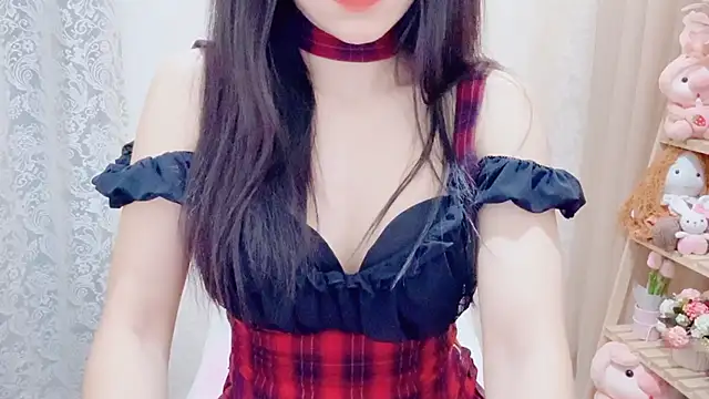 Snapshot of Rellababyy chatting on 11/08/25, 01:33 Rellababyy online show from 11/08/25, 01:33