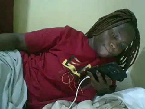 Snapshot of sweet-frida22 chatting on 02/18/25, 02:59 sweet-frida22 online show from 02/18/25, 02:59