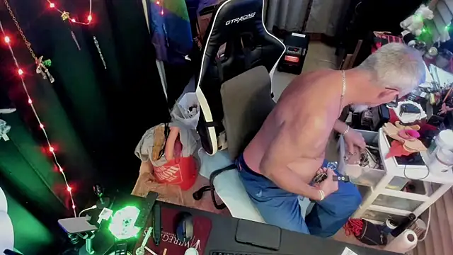 Daddysthick online show from 11/28/25, 05:21