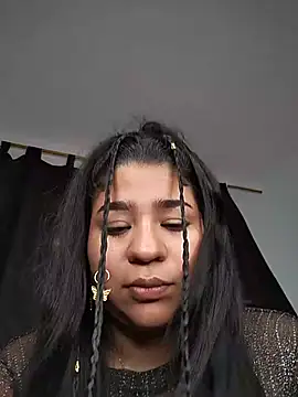 Yelly online show from 06/14/26, 02:24
