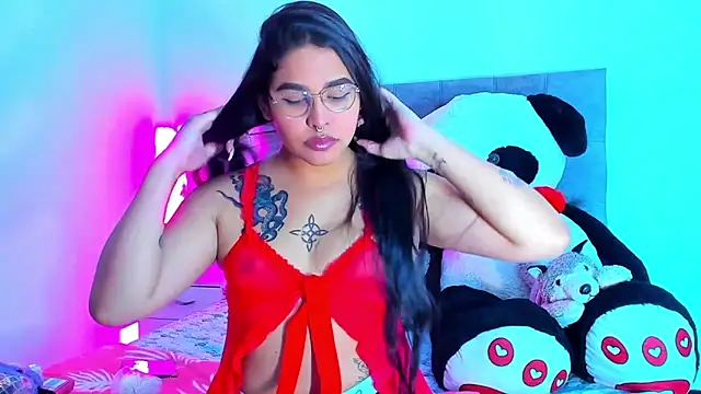 Snapshot of mabellfox chatting on 11/19/25, 01:11 mabellfox online show from 11/19/25, 01:11