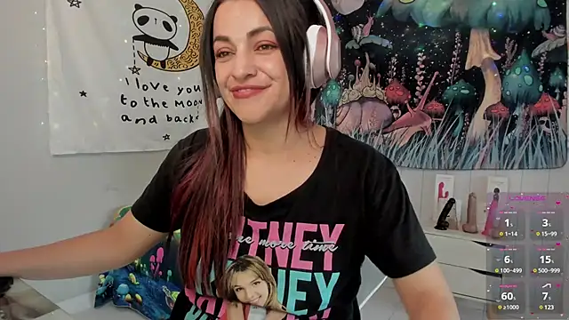 LovelyAzucena online show from 03/06/25, 05:54