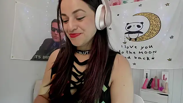 LovelyAzucena online show from 09/26/25, 01:59