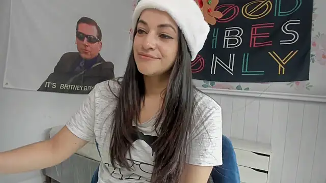 LovelyAzucena online show from 12/20/25, 03:19