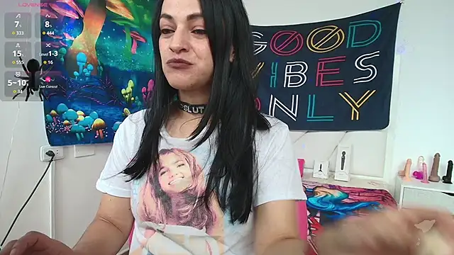 LovelyAzucena online show from 03/06/26, 02:13