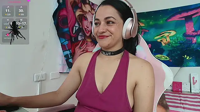 Snapshot of LovelyAzucena chatting on 04/18/26, 02:10 LovelyAzucena online show from 04/18/26, 02:10