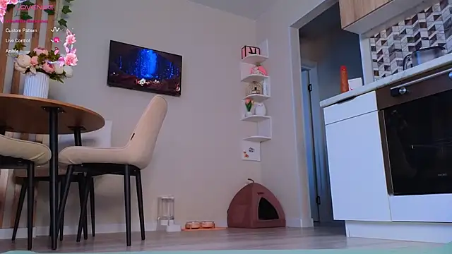 Lana me online show from 10/03/25, 02:30