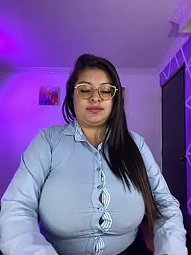 MiiaaJoness online show from 11/18/25, 03:05