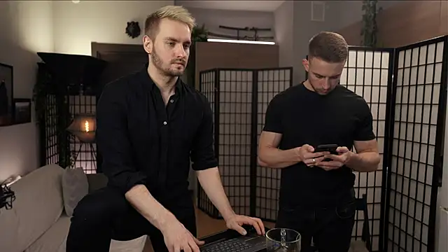 Snapshot of enjoy_me chatting on 03/13/25, 03:06 enjoy me online show from 03/13/25, 03:06