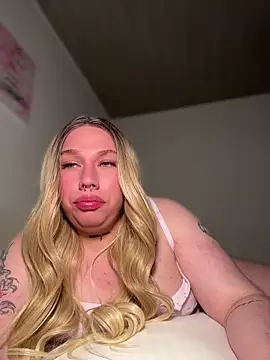 IsabellaFigueredo   online show from 05/10/26, 07:13