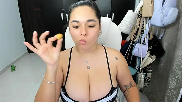 CelesteBrucee online show from 02/20/25, 11:21