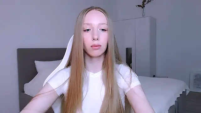 Luna insniity online show from 11/06/25, 07:59