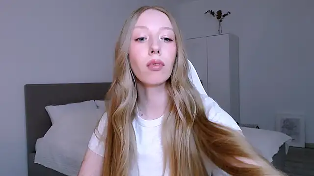 Luna insniity online show from 01/31/26, 09:02