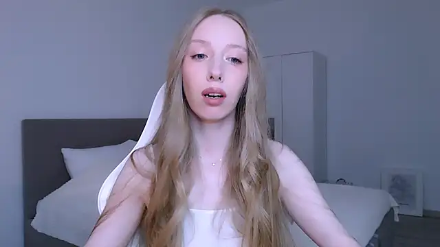 Luna insniity online show from 03/21/26, 09:18