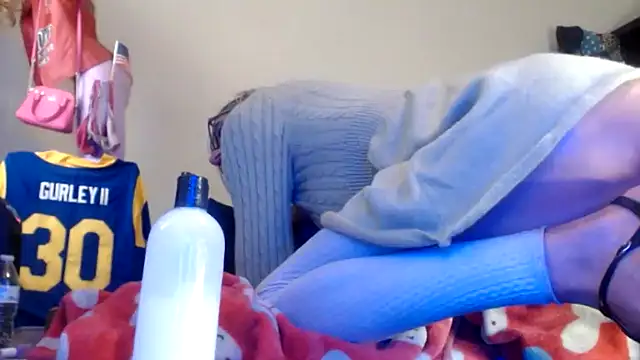 Snapshot of Taylorsexbot chatting on 12/24/24, 10:17 Taylorsexbot online show from 12/24/24, 10:17