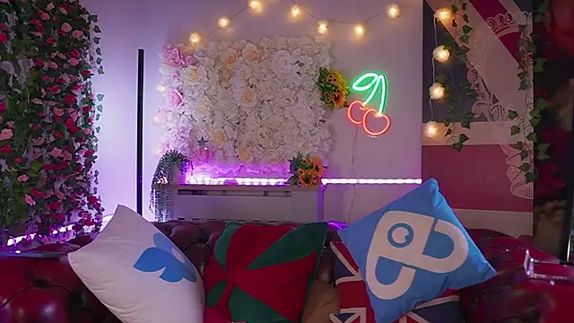 AmicaBentley online show from 03/23/26, 06:06