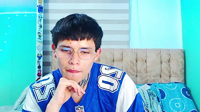  justinmoon2 online show from 03/18/26, 04:59