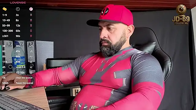 Snapshot of JD-69 chatting on 10/30/25, 05:24 JD-69 online show from 10/30/25, 05:24