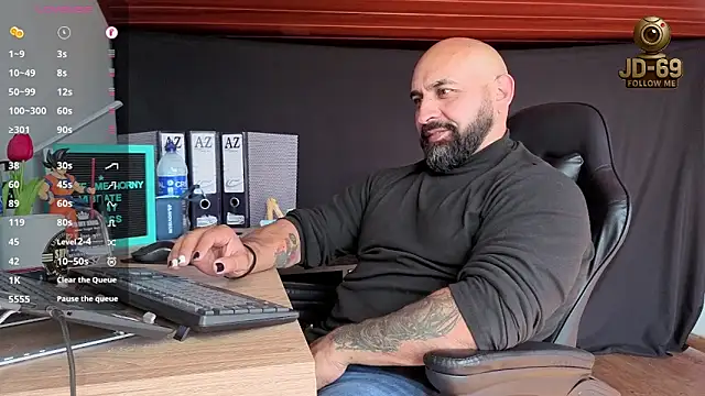 Snapshot of JD-69 chatting on 11/11/25, 07:36 JD-69 online show from 11/11/25, 07:36